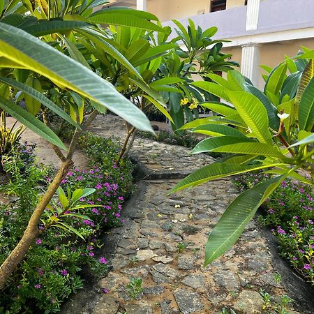 Santa Maria, Trivandrum - An Airport Boutique By The Sea Bed & Breakfast Thiruvananthapuram Dış mekan fotoğraf